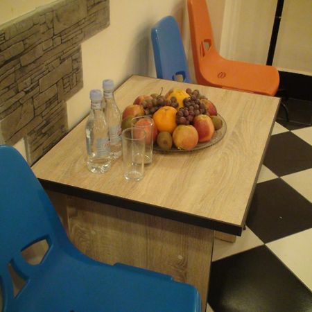 Comfort Hostel エレバン エクステリア 写真