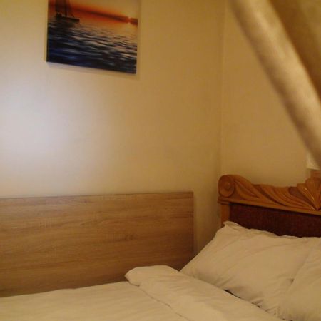 Comfort Hostel エレバン エクステリア 写真